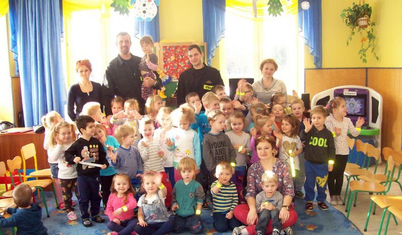 Strażacy OSP Rzemień z wizytą w przedszkolu