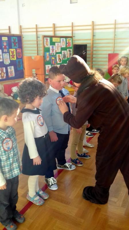 Dzień Misia Pluszowego w Szkole Podstawowej w Łączkach Brzeskich
