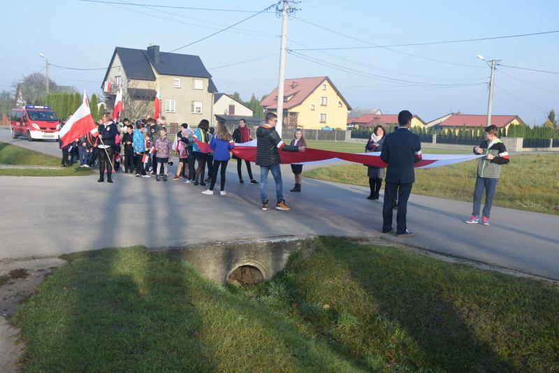 Szkoła Podstawowa w Rzemieniu świętowała 100 lecie Odzyskania Niepodległości