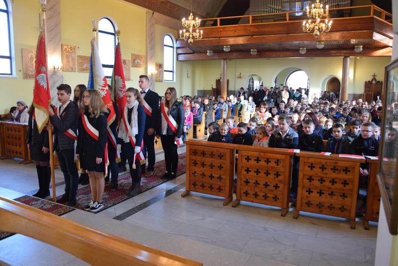 Szkoła Podstawowa w Rzemieniu świętowała 100 lecie Odzyskania Niepodległości