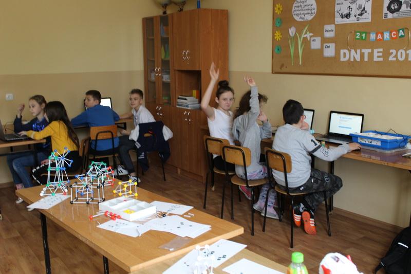 Dzień Nowych Technologii w Edukacji w Szkole Podstawowej w Kiełkowie