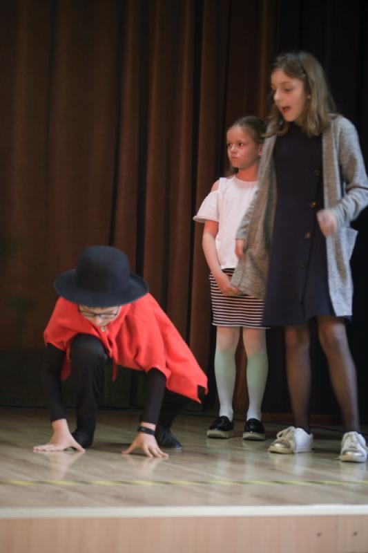 Aktorzy ze Szkoły Podstawowej w Przecławiu najlepsi w powiecie