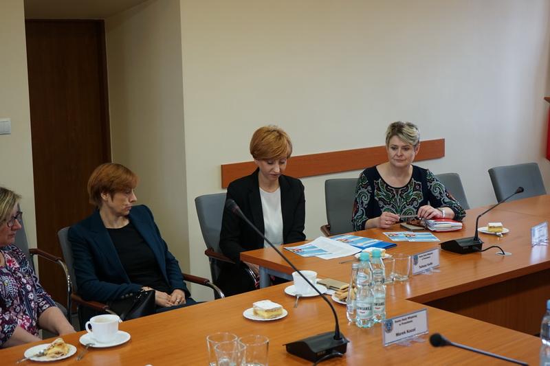 Spotkanie kierowników i dyrektorów ośrodków pomocy społecznej z terenu powiatu mieleckiego