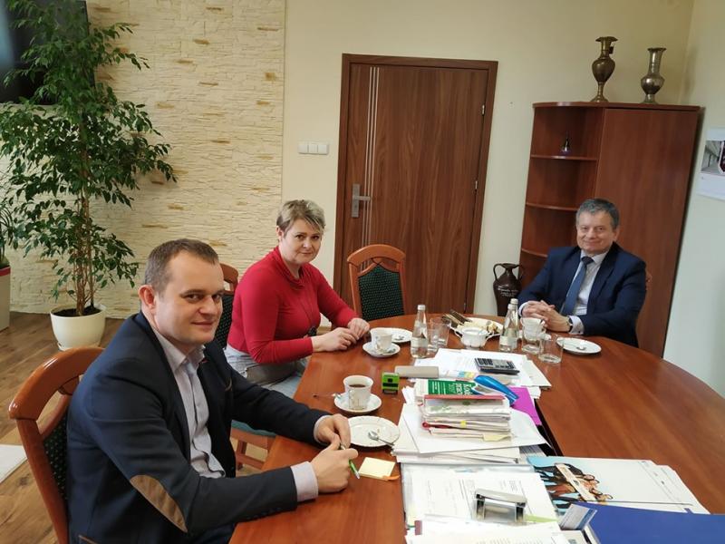 Starosta Stanisław Lonczak z wizytą w Urzędzie Miejskim w Przecławiu
