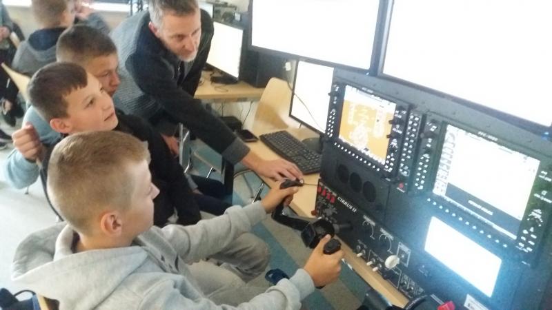 Szkoła Podstawowa w Łączkach Brzeskich na wycieczce w Rzeszowie