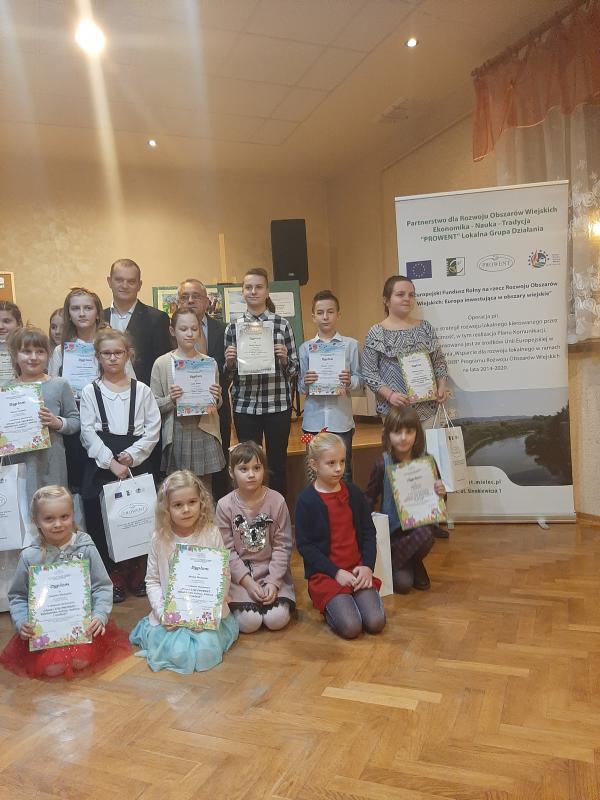 POWIATOWE WYRÓŻNIENIA dla UCZNIÓW Szkoły Podstawowej w Rzemieniu!!!