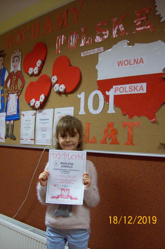 SUKCES MARLENKI JEMIOŁO Z SAMORZĄDOWEGO PRZEDSZKOLA W RZEMIENIU W OGÓLNOPOLSKIM KONKURSIE PLASTYCZNYM SYMBOLE NARODOWE.