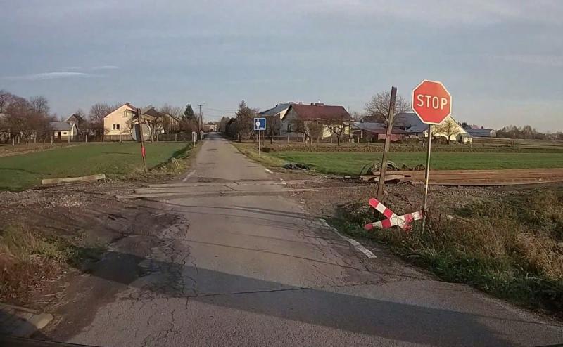 Czasowe zamknięcie przejazdu kolejowego w ciągu drogi gminnej nr 103518R Tuszyma Kolonia