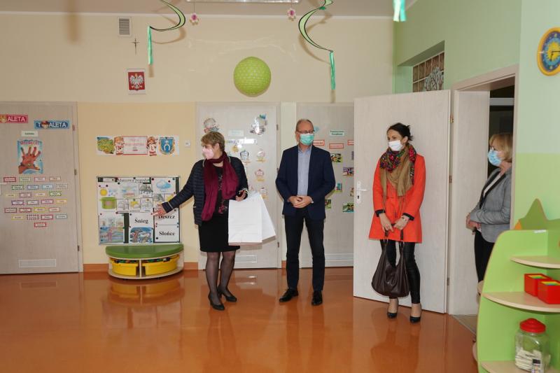 Przecławska akcja szycia maseczek nabiera tempa
