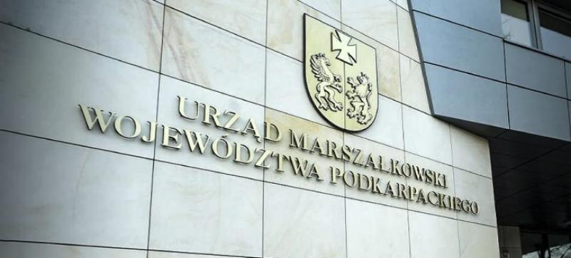 Dofinansowanie ze środków związanych z wyłączeniem z produkcji gruntów rolnych na drogi w gminie Przecław