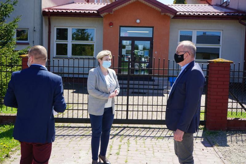 Poseł Fryderyk Kapinos, Burmistrz Renata Siembab, Zastępca Burmistrza Grzegorz Skrzypek