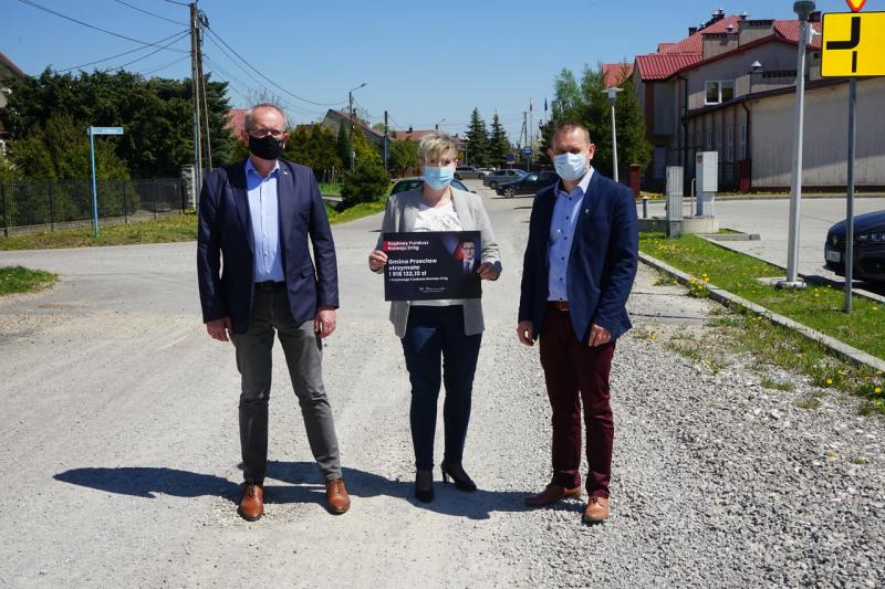 Poseł Fryderyk Kapinos, Burmistrz Renata Siembab, Zastępca Burmistrza Grzegorz Skrzypek