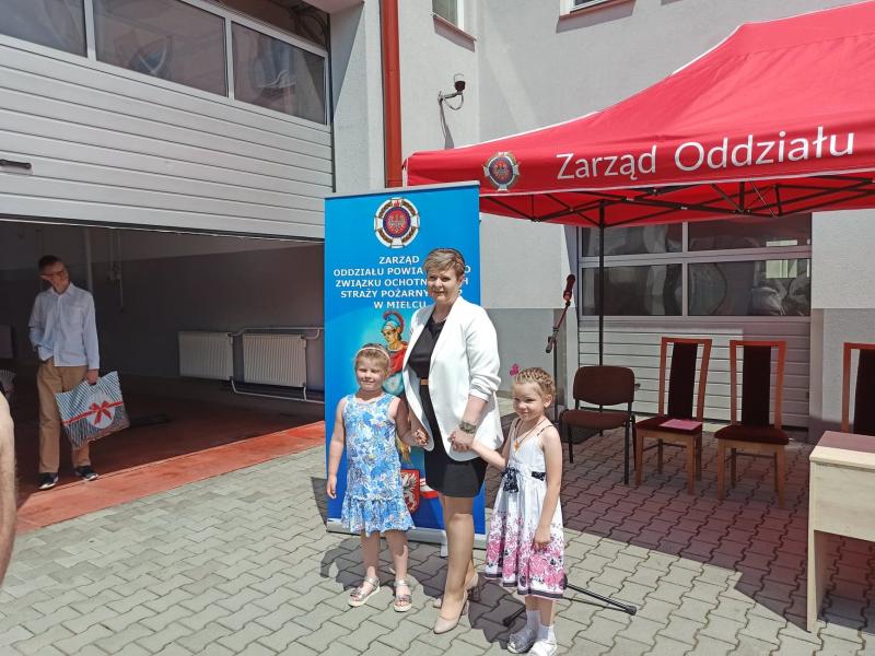 Nagrody dla laureatów Konkursu Plastycznego z okazji 100 – lecia ZORSP RP