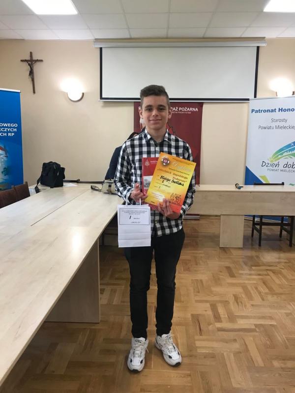 Sukces Szymona i Błażeja na powiatowym etapie Ogólnopolskiego Turnieju Wiedzy Pożarniczej