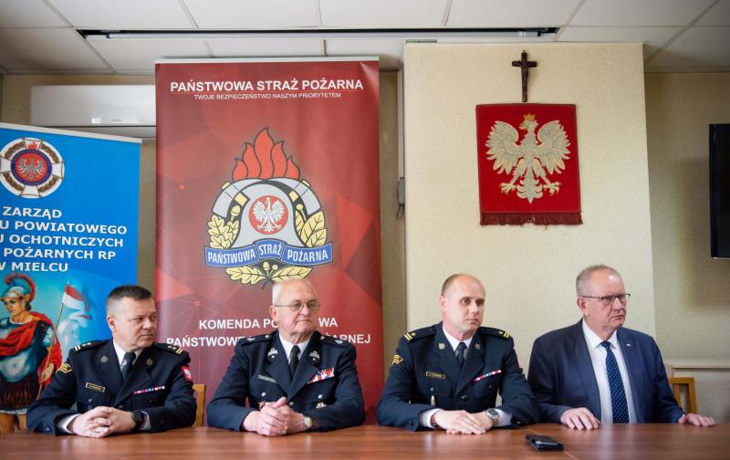 Podpisano umowy na dofinansowanie jednostek OSP