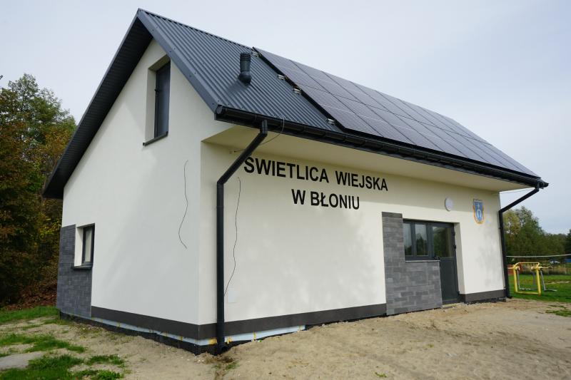 Dalszy ciąg prac przy świetlicy wiejskiej w Błoniu