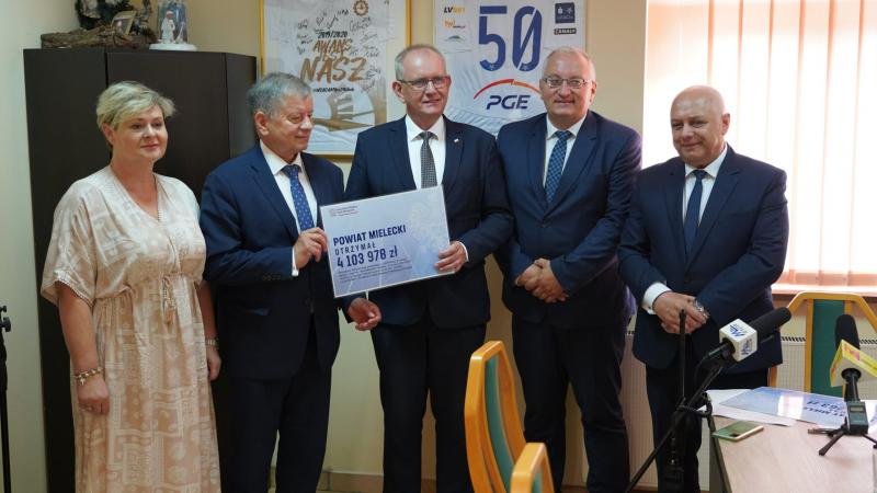 Kolejne dofinansowania dla samorządów Powiatu Mieleckiego