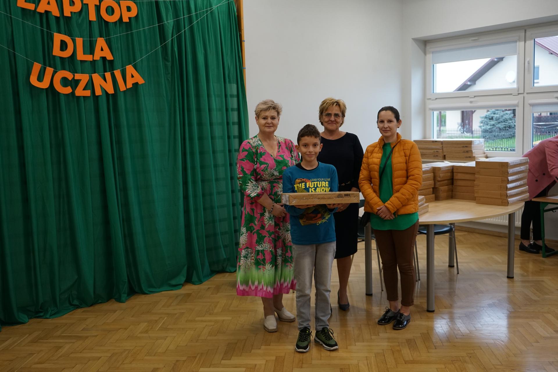 Laptopy dla 4-klasistów z Przecławia