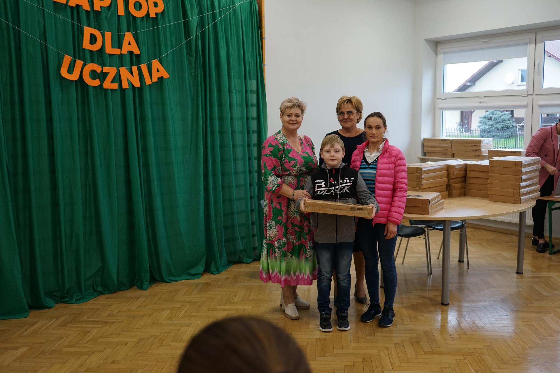 Laptopy dla 4-klasistów z Przecławia