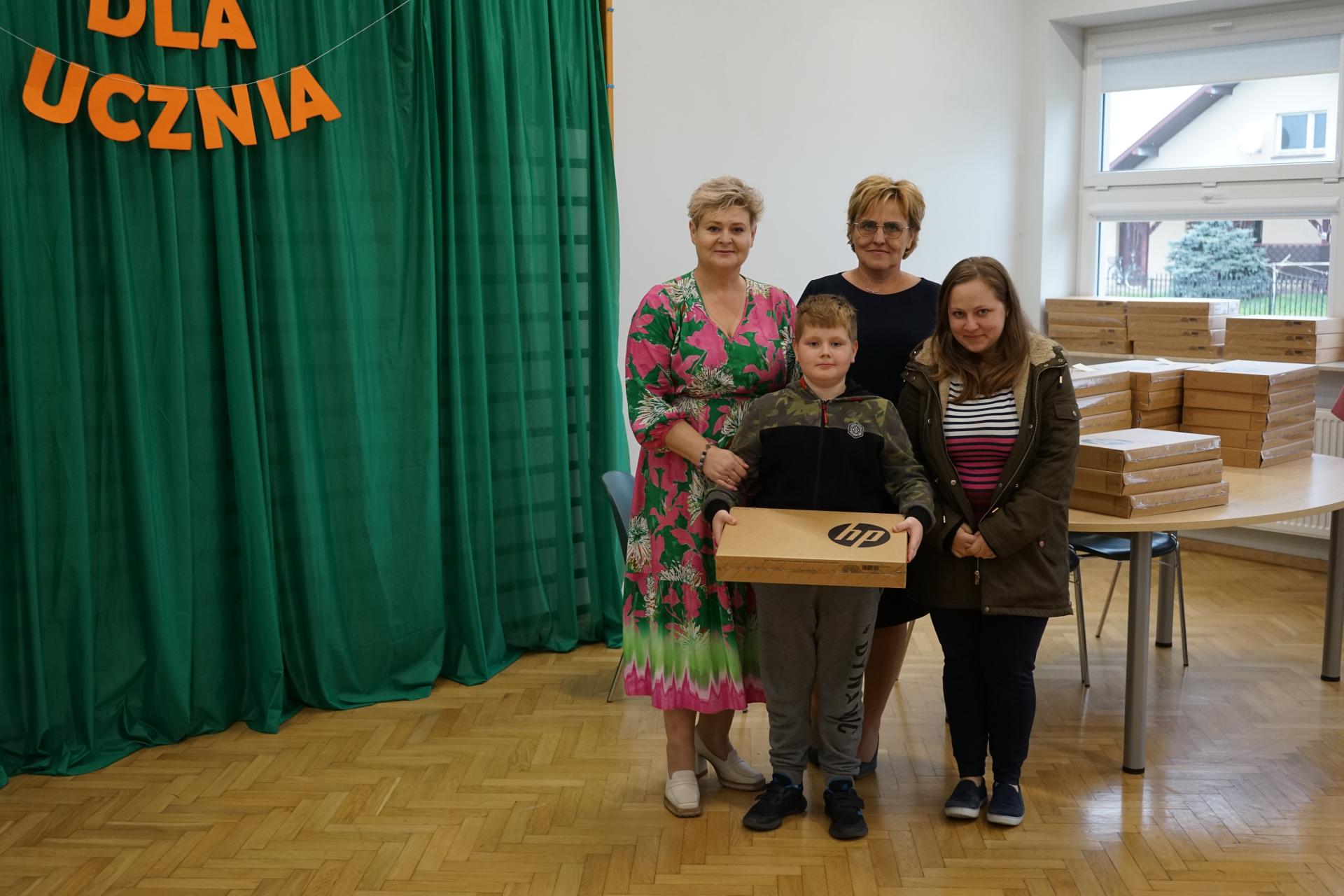 Laptopy dla 4-klasistów z Przecławia