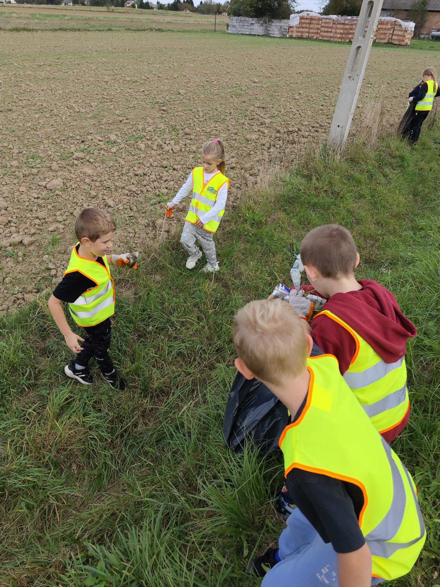 Sprzątanie Świata w Kiełkowie