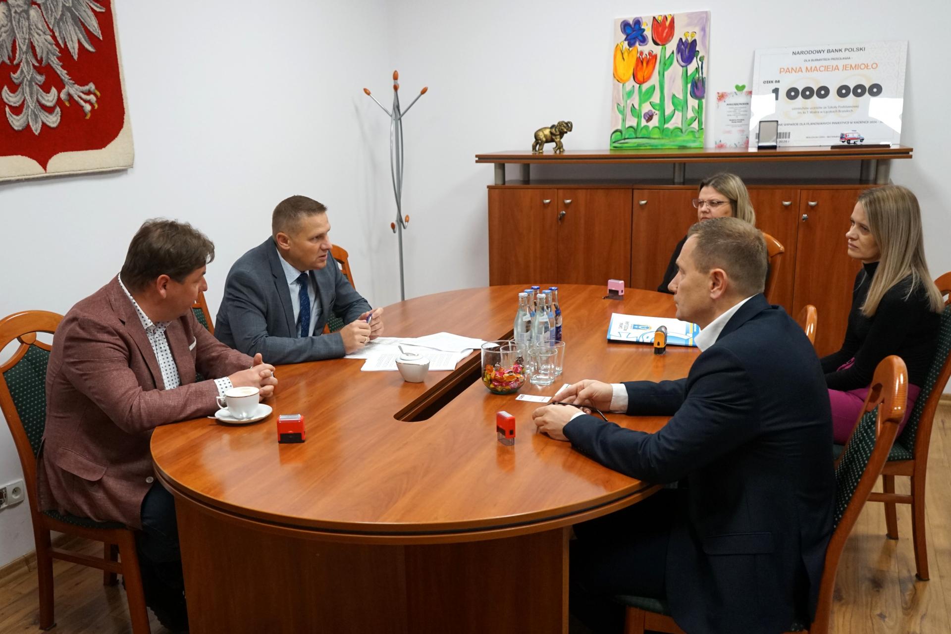 Budowa kanalizacji sanitarnej w Przecławiu
