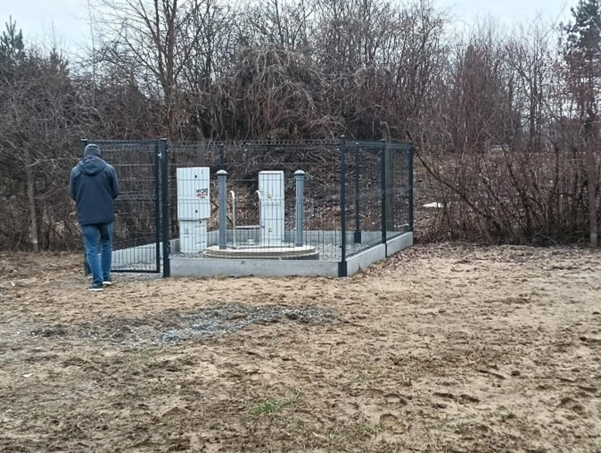 Podłączanie do nowej wybudowanej sieci kanalizacji sanitarnej w Tuszymie