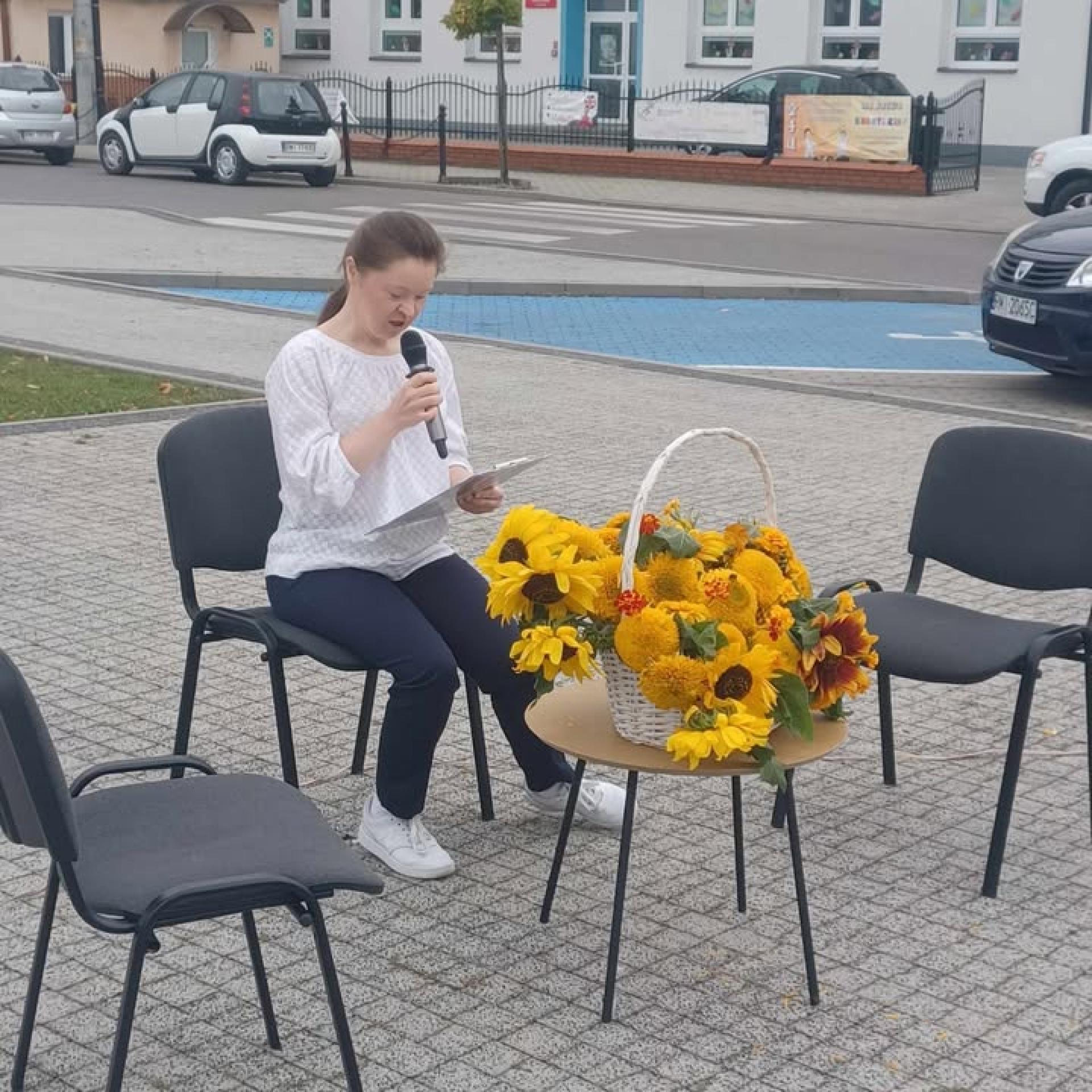 Narodowe czytanie - mieszkańcy czytają utwory Jana Kochanowskiego