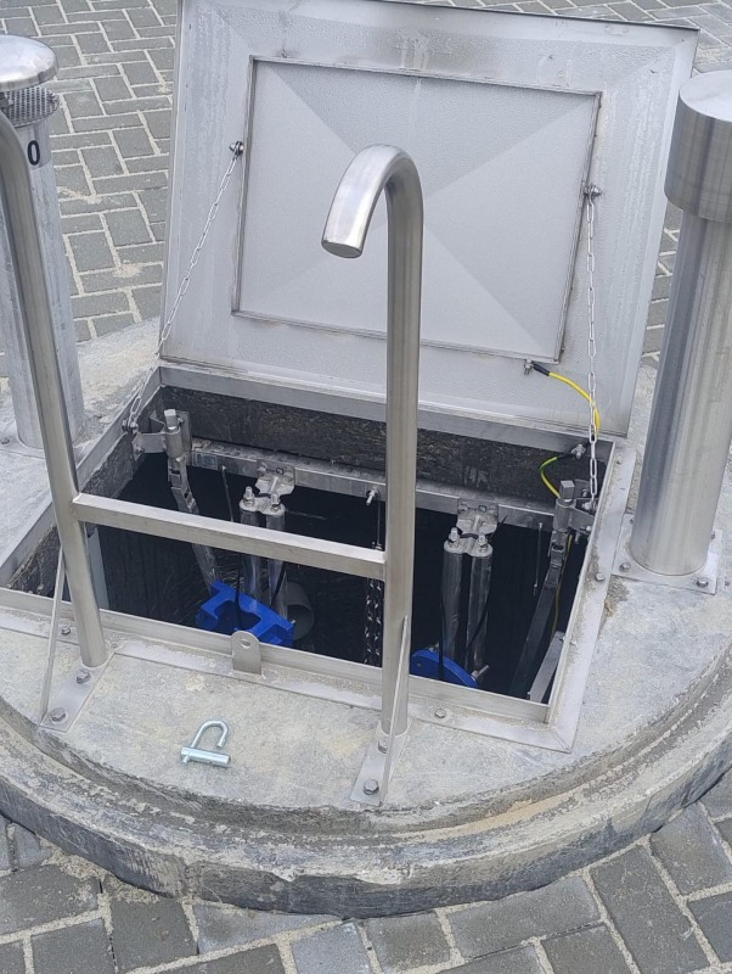 Budowa kanalizacji sanitarnej w Przecławiu przy ul. 3-Maja i Podlesie wraz z remontem studni na kolektorze sanitarnym Przecław-Błonie oraz budową instalacji fotowoltaicznej przy oczyszczalni ścieków w Błoniu