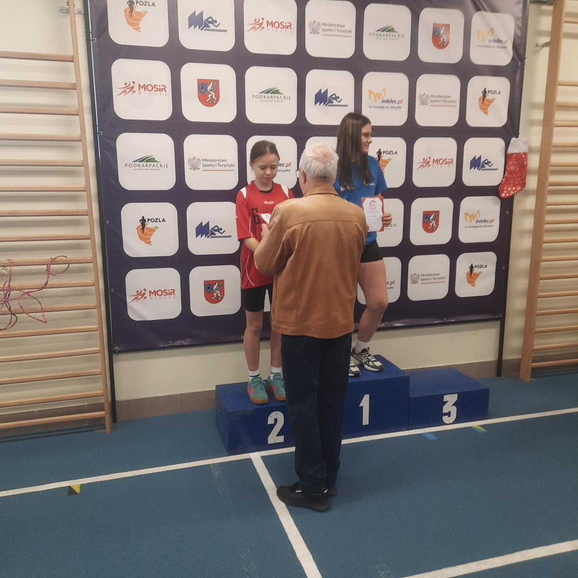 Laura na podium