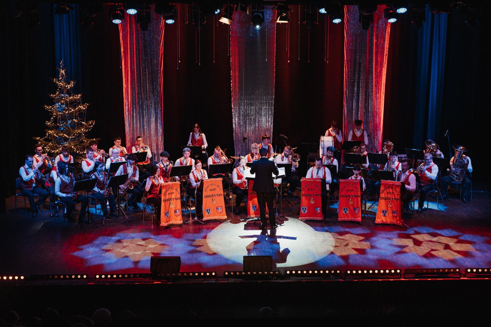 Koncert Noworoczny w wykonaniu Orkiestry Dętej Dobrynin