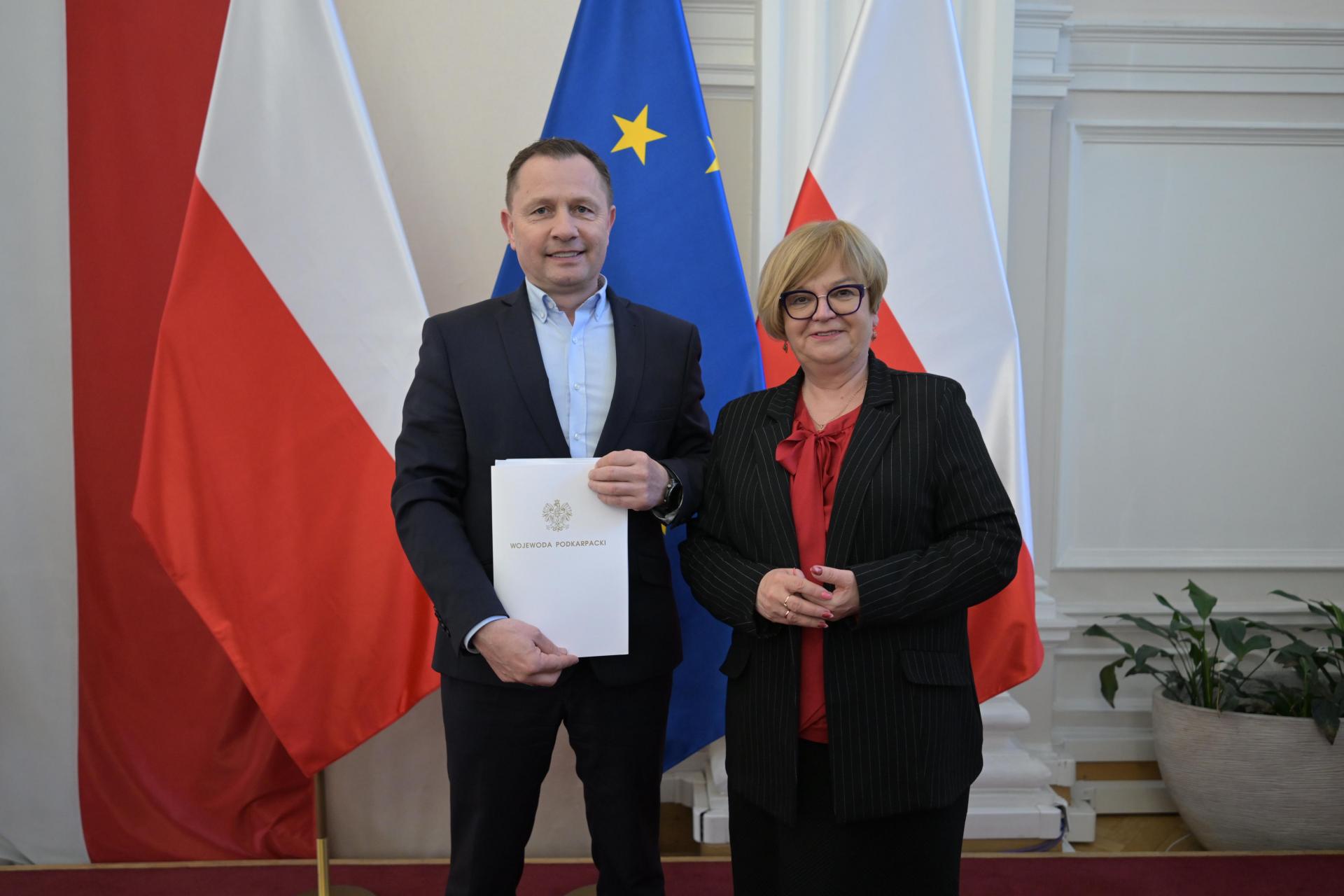 Burmistrz Przecławia Maciej Jemioło i Wojewoda Podkarpacki Teresa Kubas-Hul